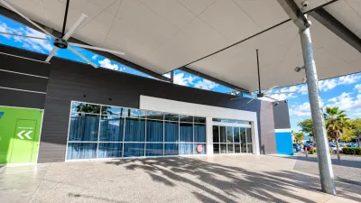 Vacant Shop T202-203 in DFO Cairns Photo 1
