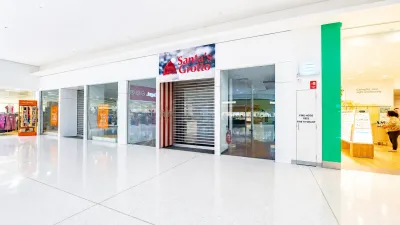 Vacant Shop 2 in Griffith Central Photo 1